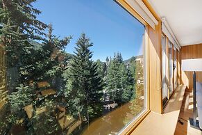 The Vail Spa Condominiums