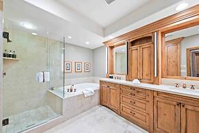 Oxford Court by East West Hospitality