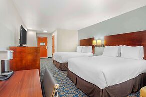 Best Western Plus Villa Del Lago Inn Patterson