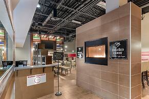 Clarion Hotel & Suites
