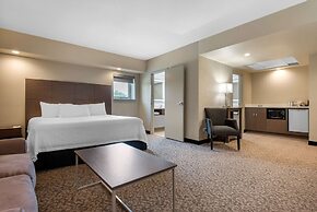 Clarion Hotel & Suites