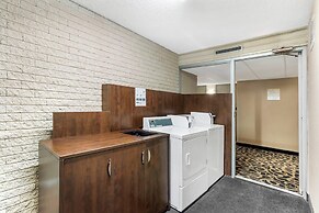 Clarion Hotel & Suites