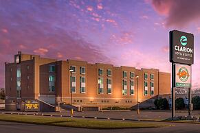 Clarion Hotel & Suites