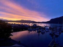 Oceanfront Suites at Cowichan Bay