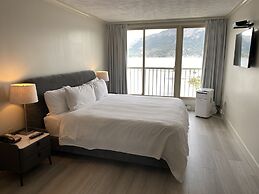 Oceanfront Suites at Cowichan Bay