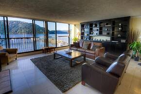 Oceanfront Suites at Cowichan Bay