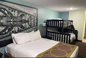 Super 8 by Wyndham Saskatoon Near Saskatoon Airport