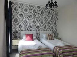 Harry's Hotel