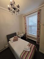 Harry's Hotel