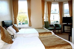 The Ilfracombe House Hotel - near Cliffs Pavilion
