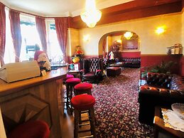 The Ilfracombe House Hotel - near Cliffs Pavilion