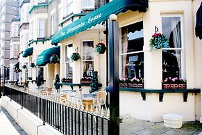 The Ilfracombe House Hotel - near Cliffs Pavilion