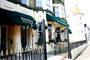 The Ilfracombe House Hotel - near Cliffs Pavilion
