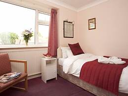 Denewood Hotel - Guest Accomodation