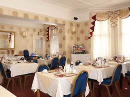 Denewood Hotel - Guest Accomodation