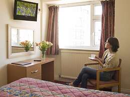 Denewood Hotel - Guest Accomodation