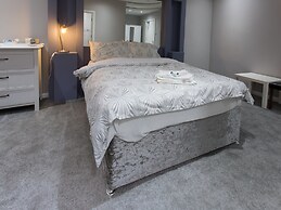 High Bank Hotel