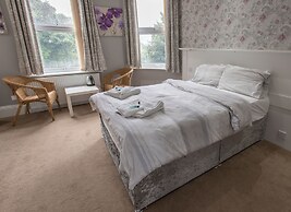 High Bank Hotel