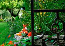 The Gaskell Arms Hotel