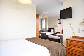 Riviera Hotel & Holiday Apartments