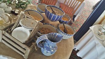 Riviera Hotel & Holiday Apartments