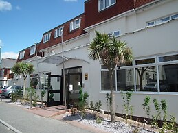 Riviera Hotel & Holiday Apartments