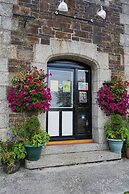 The Fox & Hounds Hotel