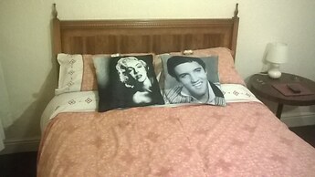 The Albert Hotel Near Winter Gardens