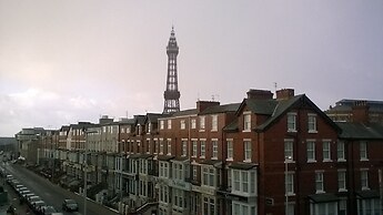 The Albert Hotel Near Winter Gardens