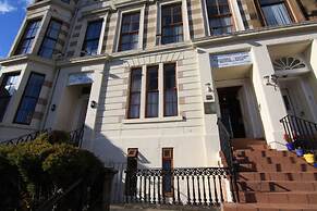 The Hampton Court Guesthouse