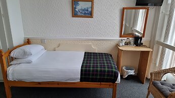 The Hampton Court Guesthouse