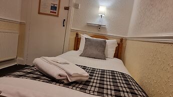 The Hampton Court Guesthouse