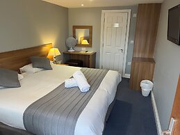 The Corner House Hotel Gatwick