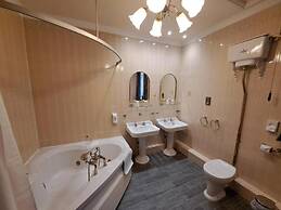 Scarisbrick Hotel