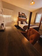 Grains Bar Hotel