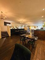 Grains Bar Hotel