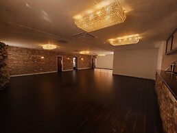 Grains Bar Hotel