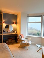 Housel Bay Hotel