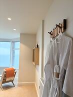Housel Bay Hotel