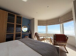 Housel Bay Hotel
