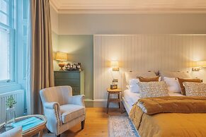 Pine Trees Hotel