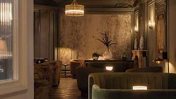 Pine Trees Hotel