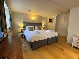 Red Lion Hotel and Manor House