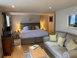 Red Lion Hotel and Manor House