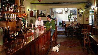 Red Lion Hotel and Manor House