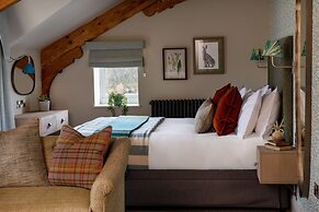 Red Lion Hotel and Manor House