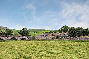 Red Lion Hotel and Manor House