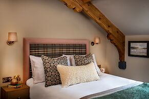 Red Lion Hotel and Manor House