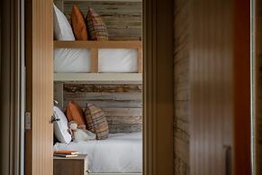 Red Lion Hotel and Manor House