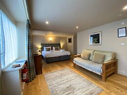 Red Lion Hotel and Manor House